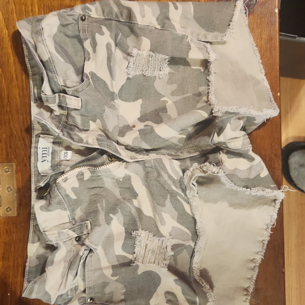 Camouflage shorts